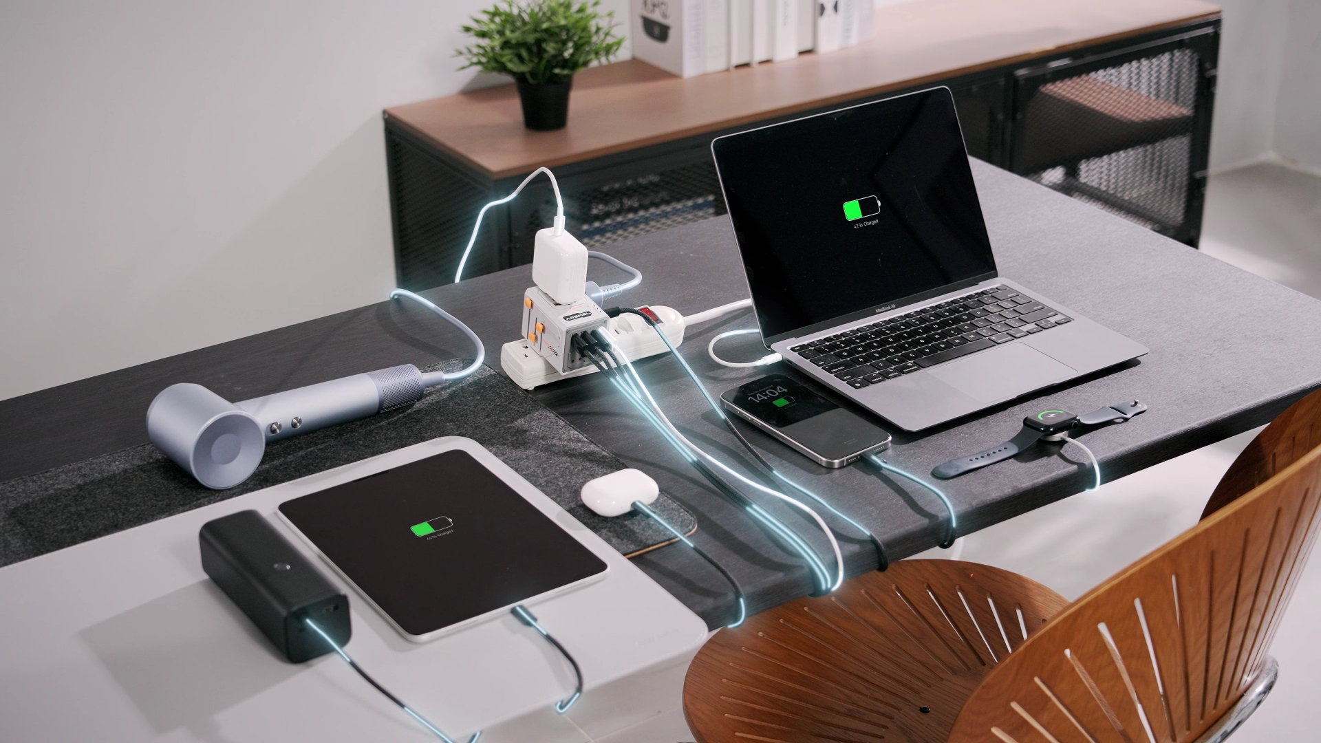 ARSMEL VisaGo 100W Travel Adapter with Built-in Voltage Display